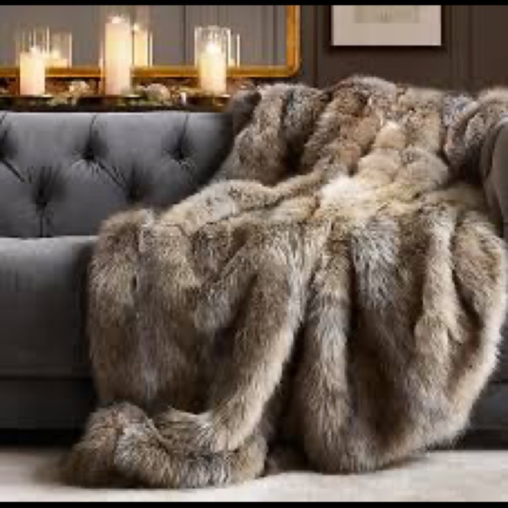 NWT Restoration Hardware Ultra Faux Fur Throw